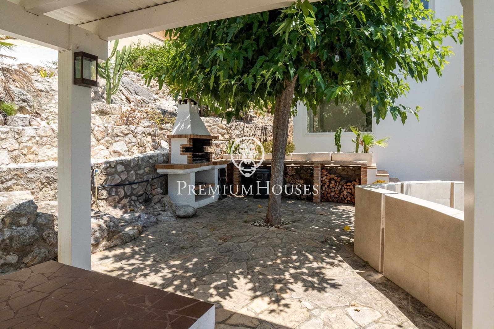 4 soveværelse Villa til salg i Sitges med swimmingpool garage - € 1.595.000 (Ref: 9095456)