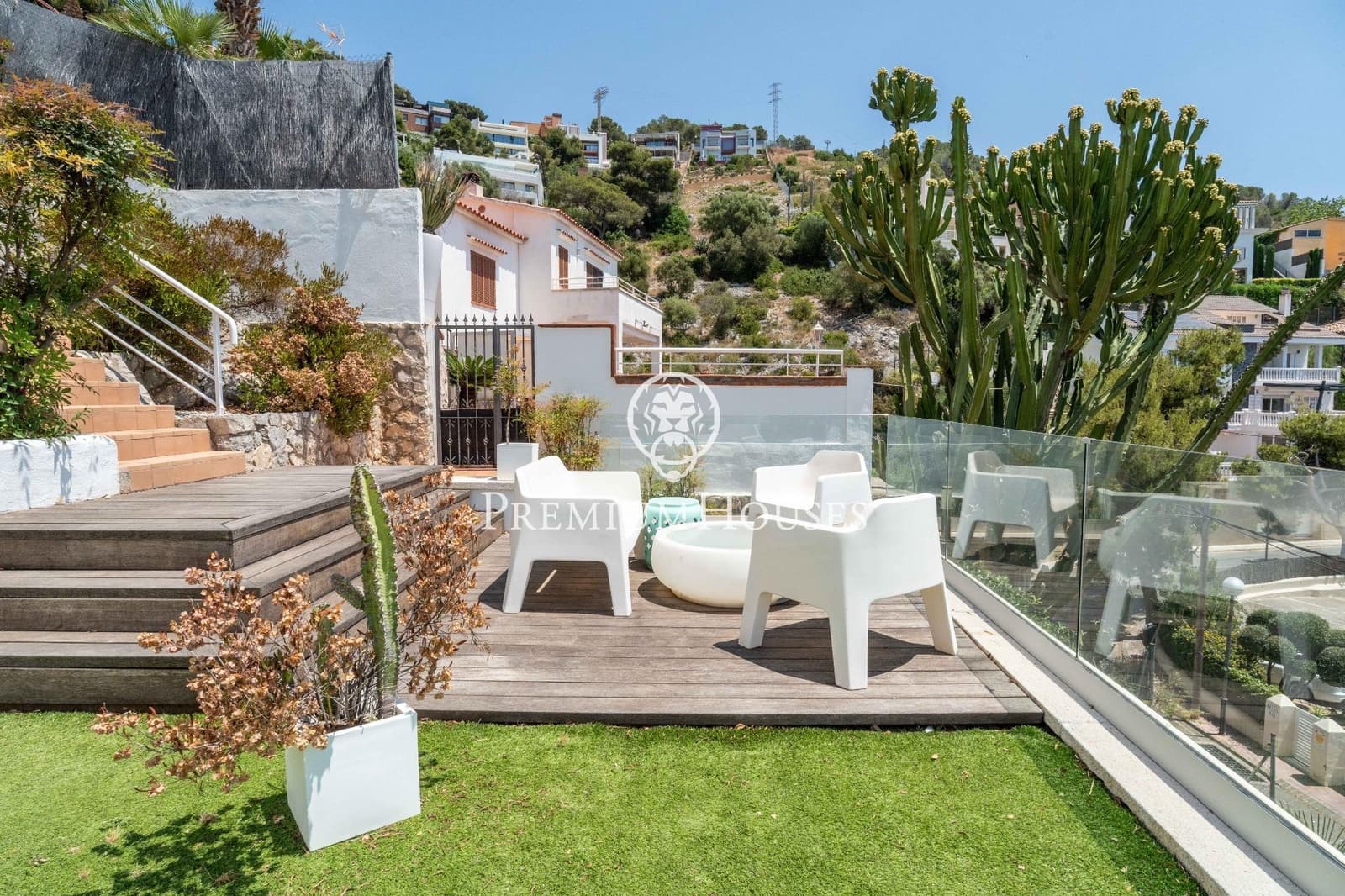 4 soveværelse Villa til salg i Sitges med swimmingpool garage - € 1.595.000 (Ref: 9095456)