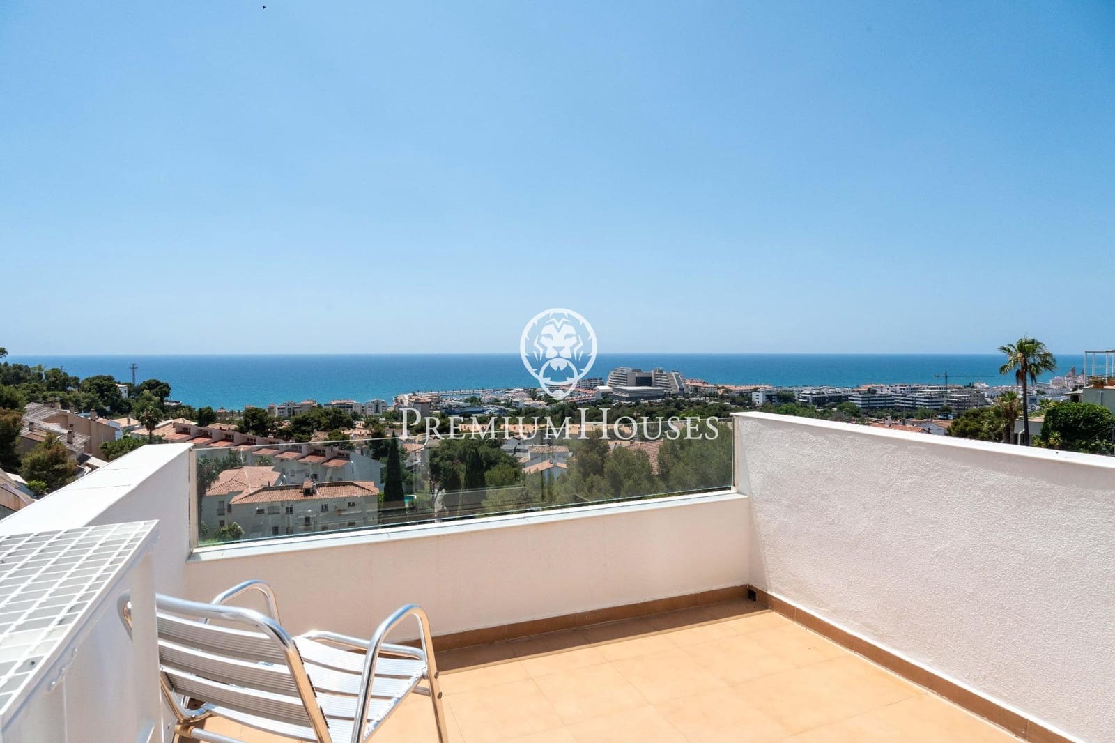 4 soveværelse Villa til salg i Sitges med swimmingpool garage - € 1.595.000 (Ref: 9095456)
