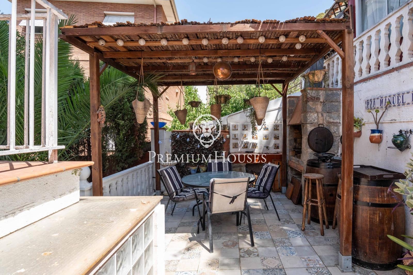 6 soverom Villa til salgs i Castelldefels med svømmebasseng garasje - € 950 000 (Ref: 9099302)