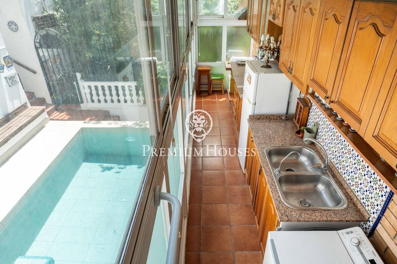 6 soverom Villa til salgs i Castelldefels med svømmebasseng garasje - € 950 000 (Ref: 9099302)