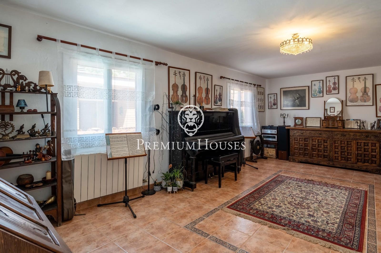 6 soverom Villa til salgs i Castelldefels med svømmebasseng garasje - € 950 000 (Ref: 9099302)