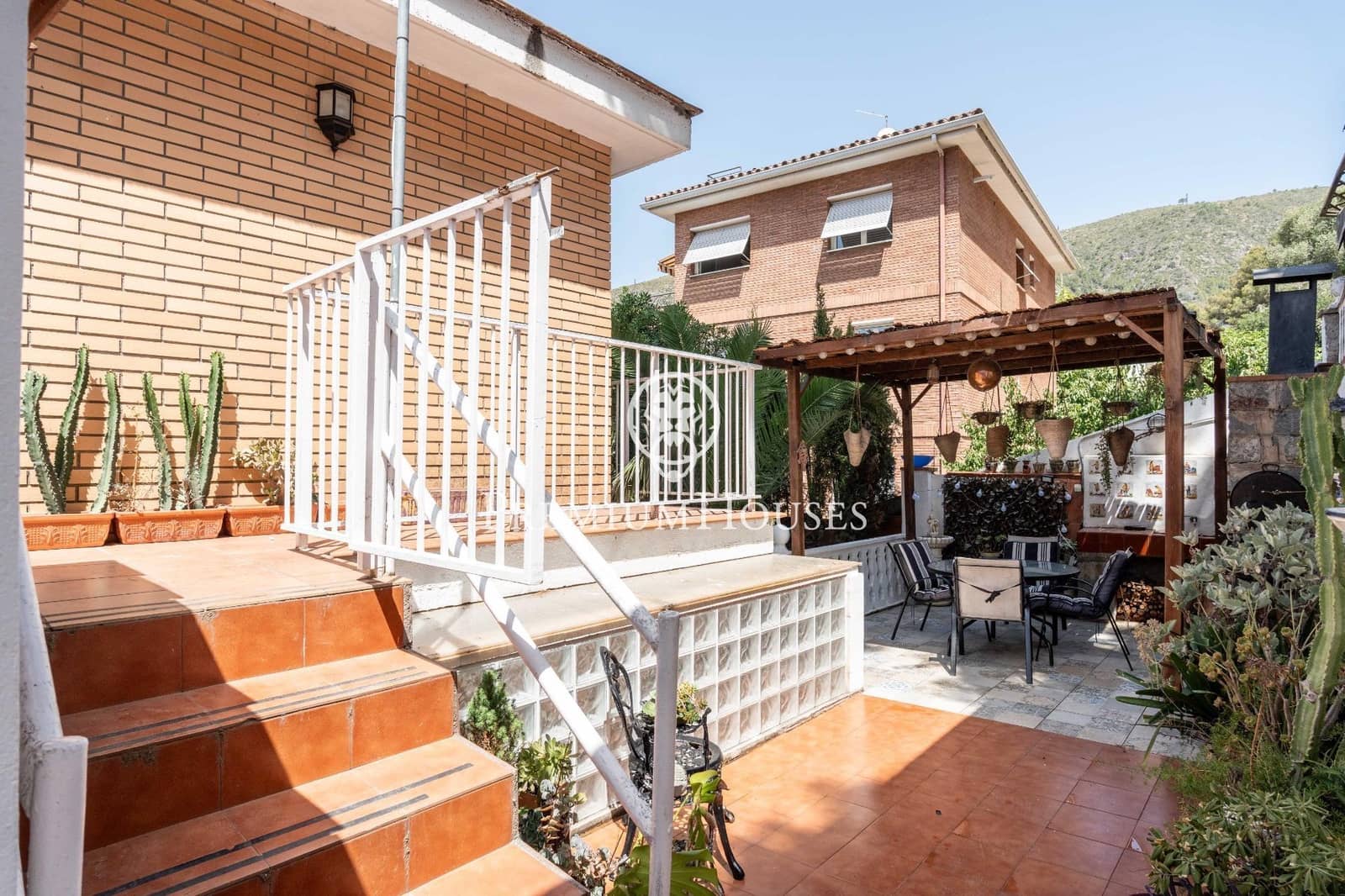 6 soverom Villa til salgs i Castelldefels med svømmebasseng garasje - € 950 000 (Ref: 9099302)