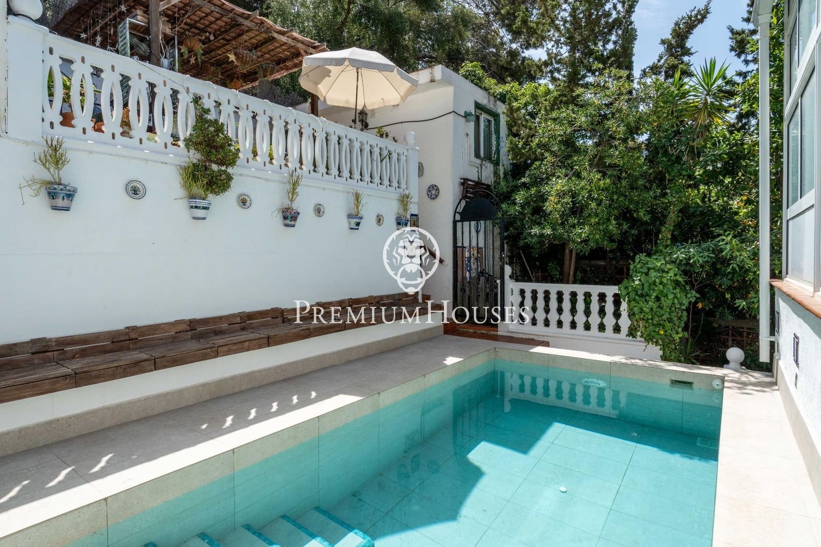 6 soverom Villa til salgs i Castelldefels med svømmebasseng garasje - € 950 000 (Ref: 9099302)