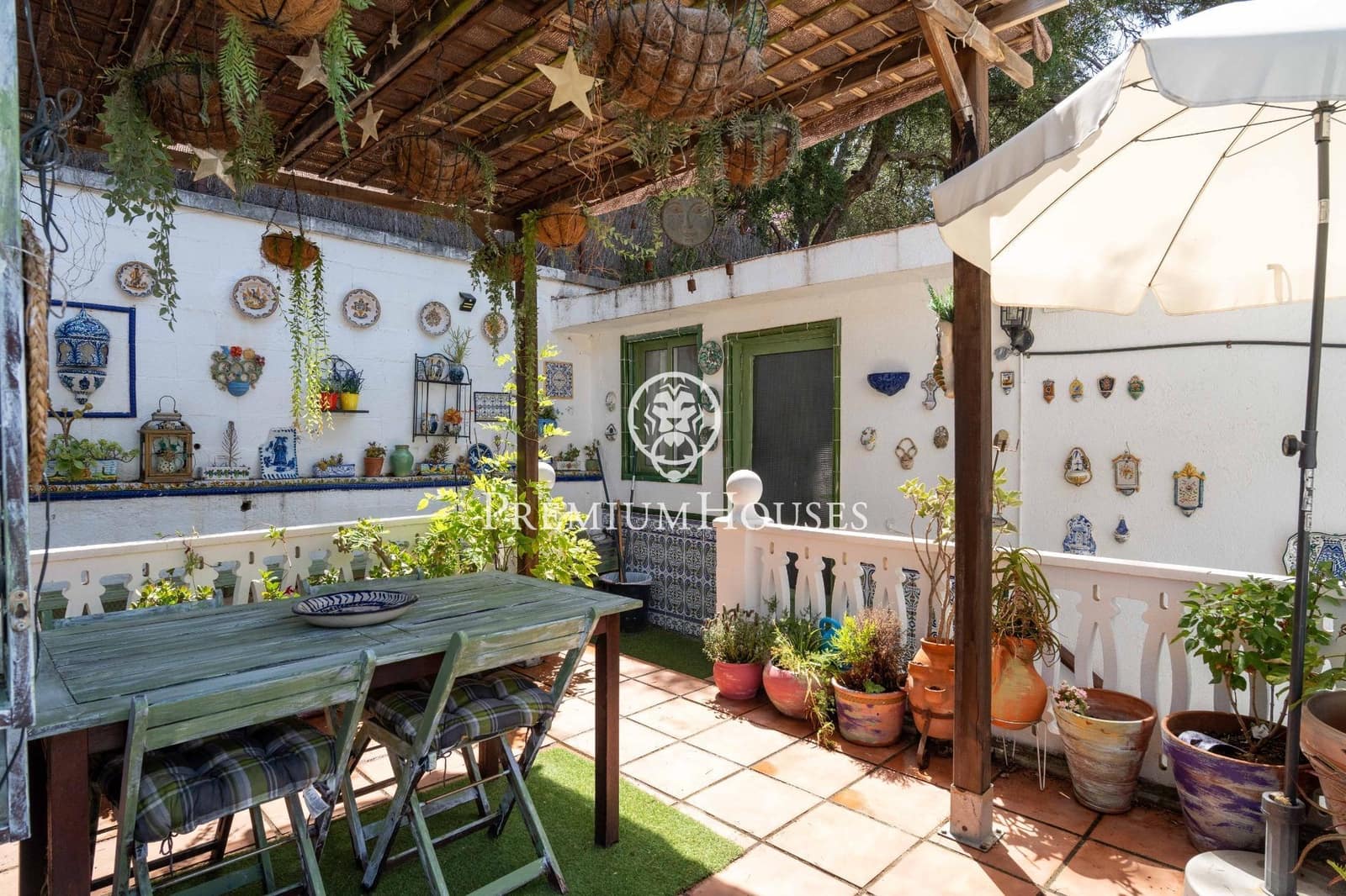 6 soverom Villa til salgs i Castelldefels med svømmebasseng garasje - € 950 000 (Ref: 9099302)