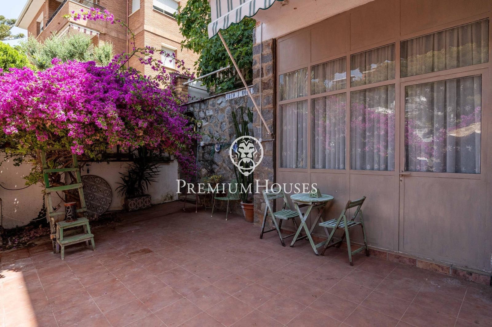 6 soverom Villa til salgs i Castelldefels med svømmebasseng garasje - € 950 000 (Ref: 9099302)