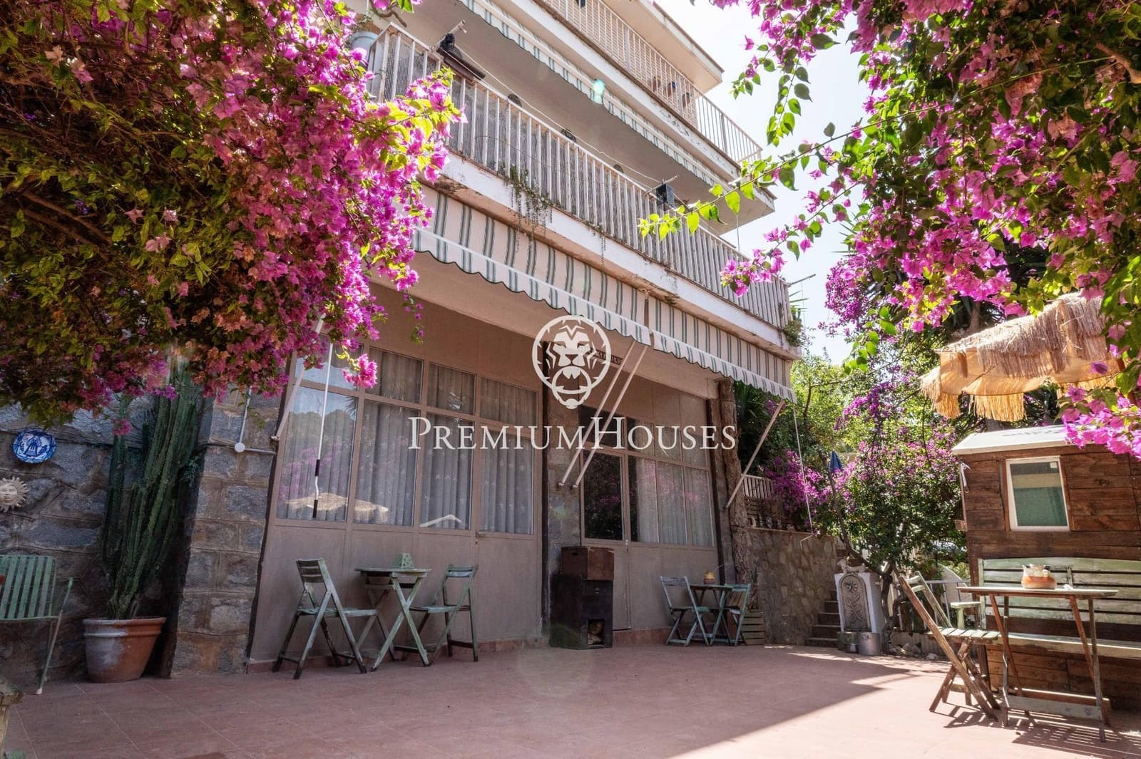 6 soverom Villa til salgs i Castelldefels med svømmebasseng garasje - € 950 000 (Ref: 9099302)