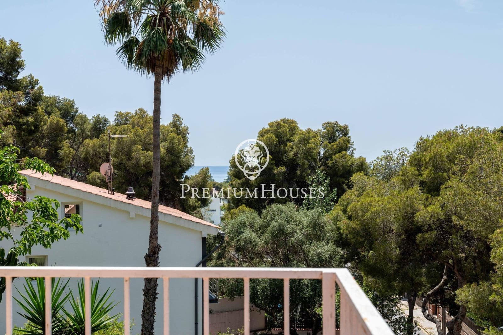 6 soverom Villa til salgs i Castelldefels med svømmebasseng garasje - € 950 000 (Ref: 9099302)