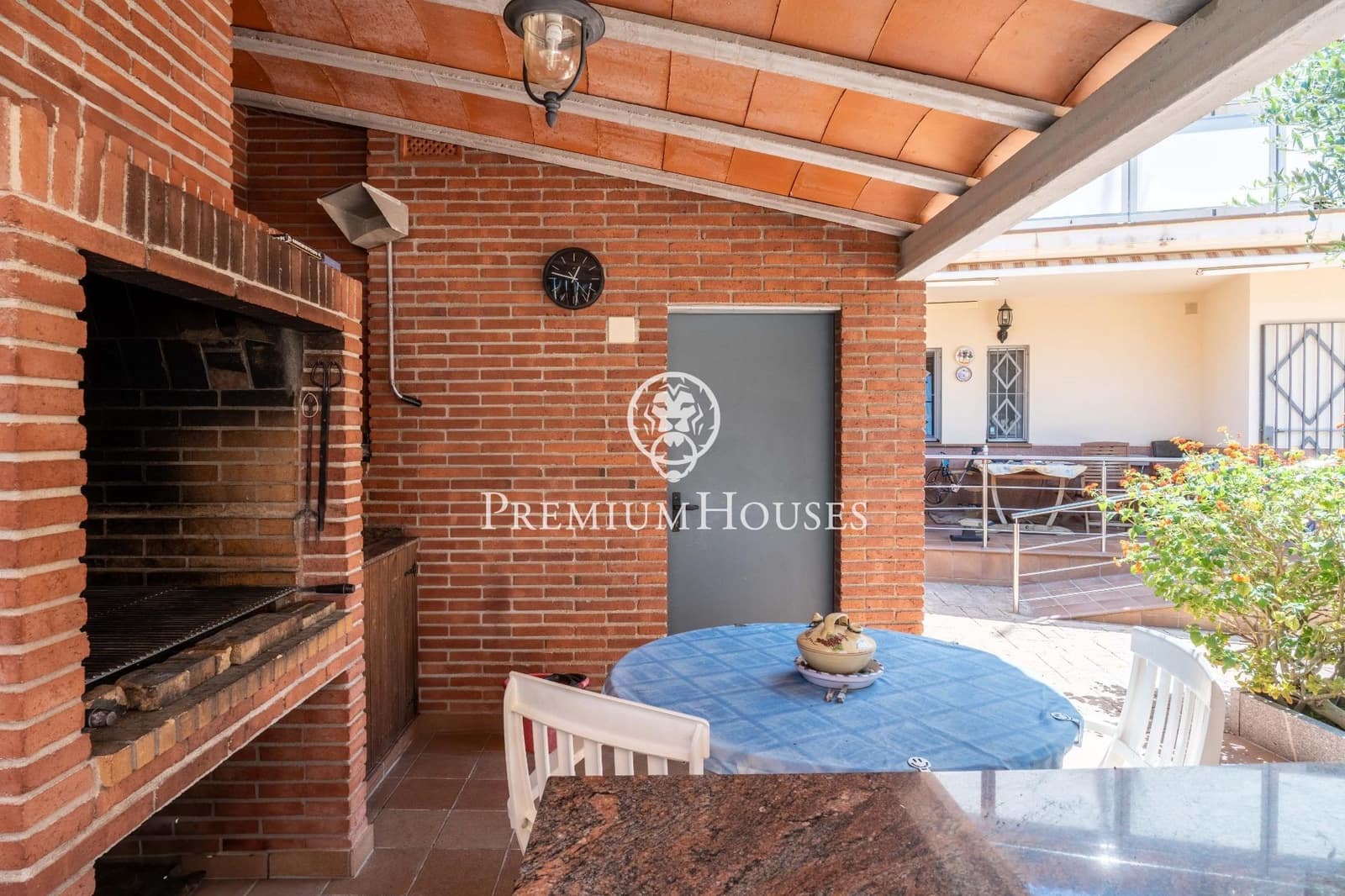 7 soverom Villa til salgs i Sant Pere de Ribes med svømmebasseng garasje - € 790 000 (Ref: 9104822)
