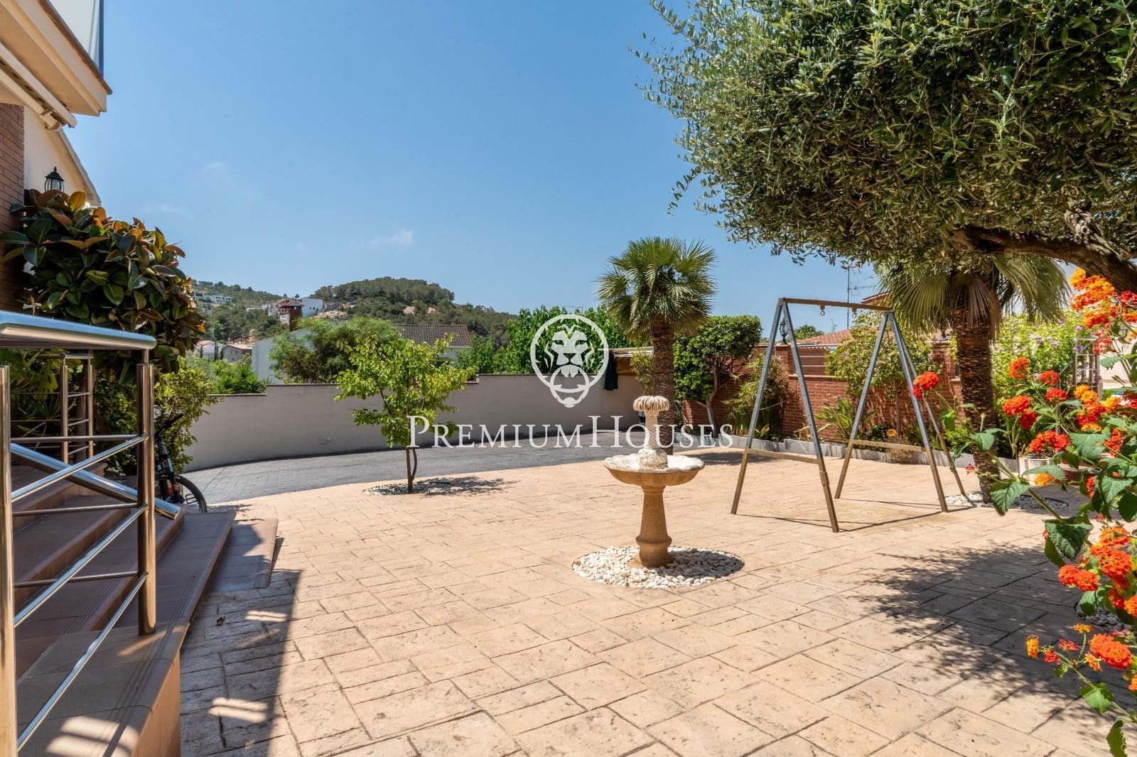 7 soverom Villa til salgs i Sant Pere de Ribes med svømmebasseng garasje - € 790 000 (Ref: 9104822)