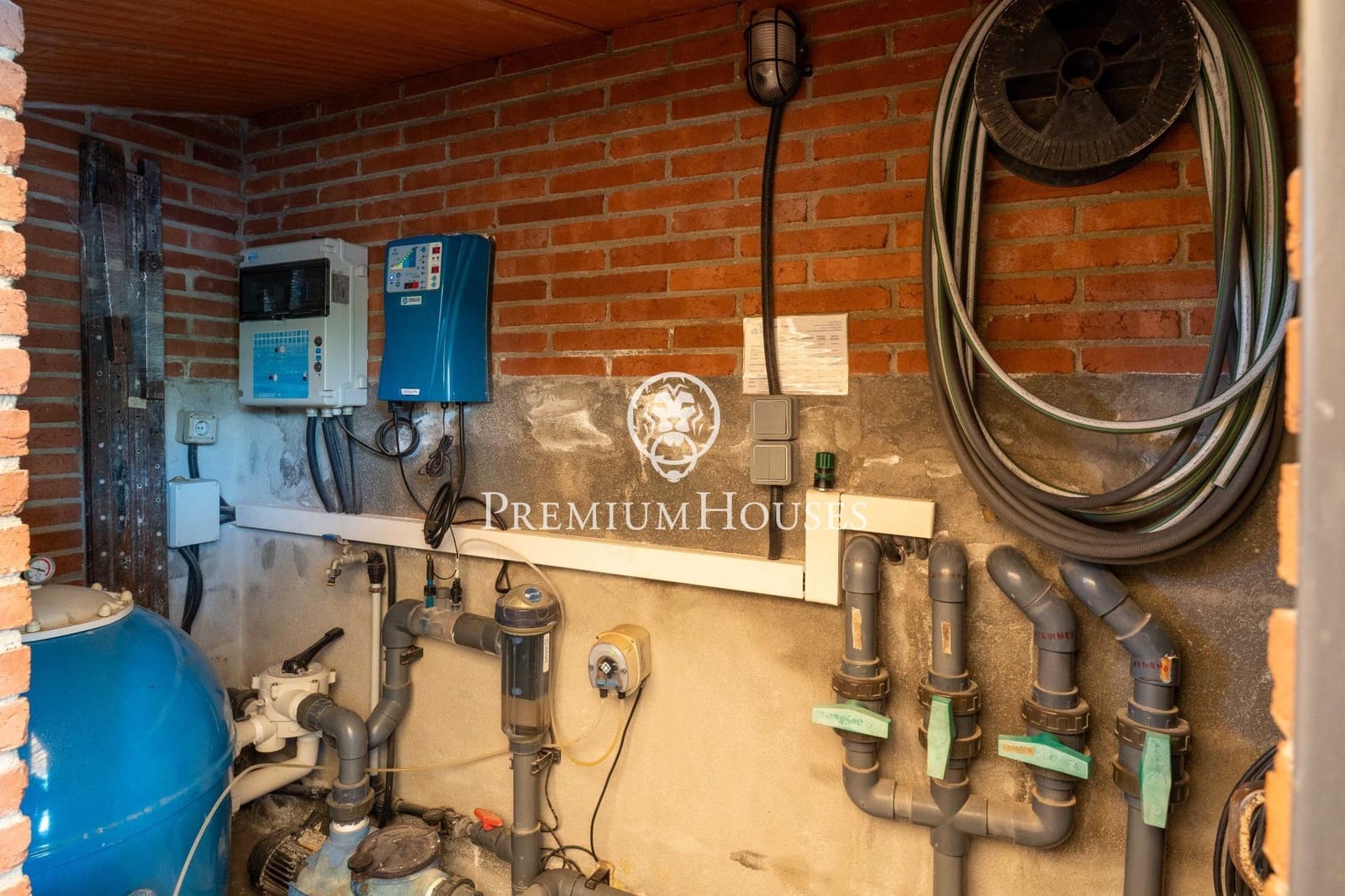 7 soverom Villa til salgs i Sant Pere de Ribes med svømmebasseng garasje - € 790 000 (Ref: 9104822)