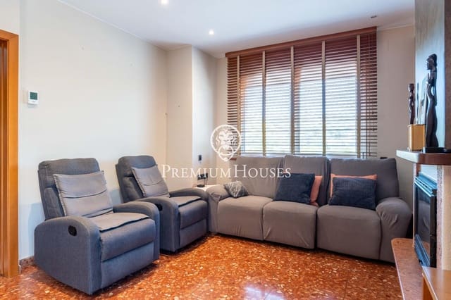 7 soverom Villa til salgs i Sant Pere de Ribes med svømmebasseng garasje - € 790 000 (Ref: 9104822)