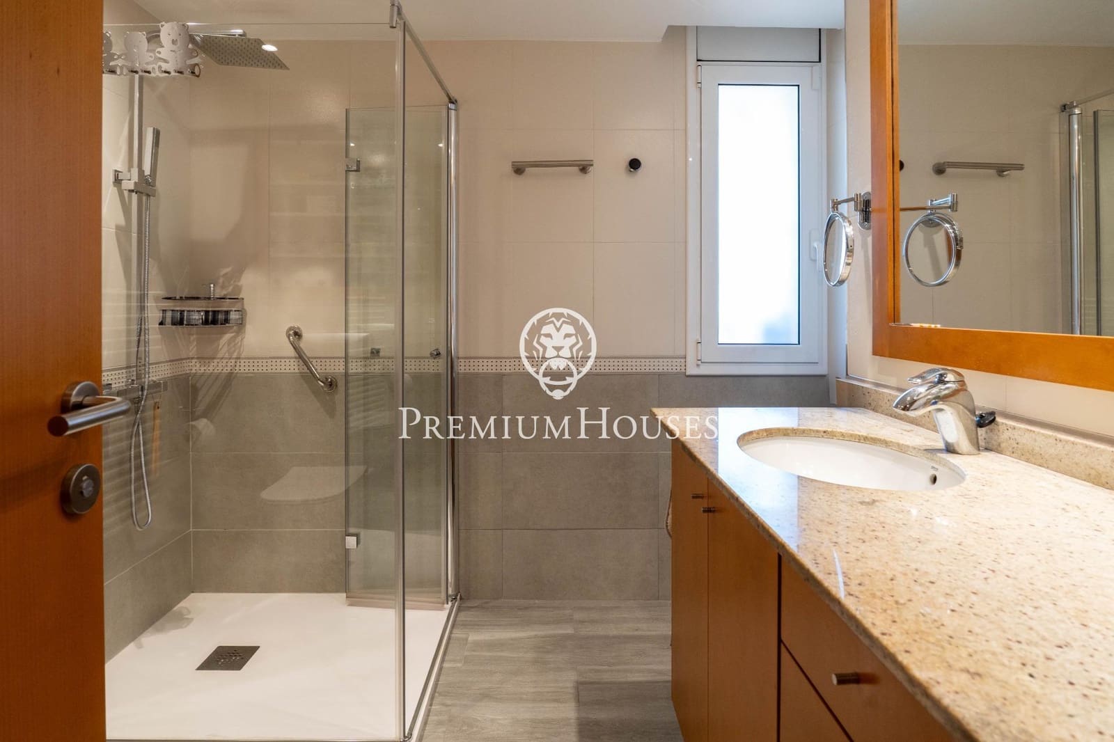 7 soverom Villa til salgs i Sant Pere de Ribes med svømmebasseng garasje - € 790 000 (Ref: 9104822)