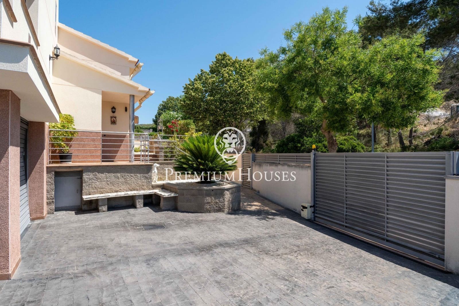 7 soverom Villa til salgs i Sant Pere de Ribes med svømmebasseng garasje - € 790 000 (Ref: 9104822)