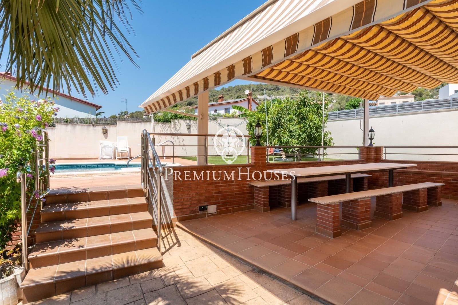 7 soverom Villa til salgs i Sant Pere de Ribes med svømmebasseng garasje - € 790 000 (Ref: 9104822)