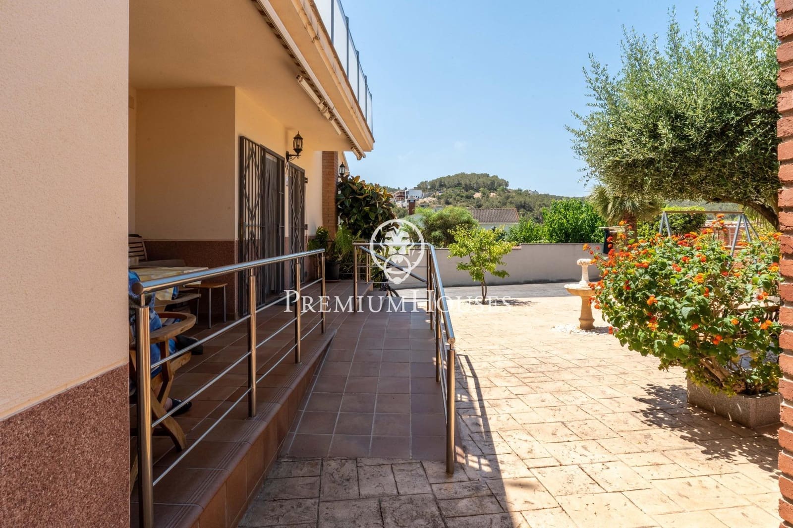 7 soverom Villa til salgs i Sant Pere de Ribes med svømmebasseng garasje - € 790 000 (Ref: 9104822)