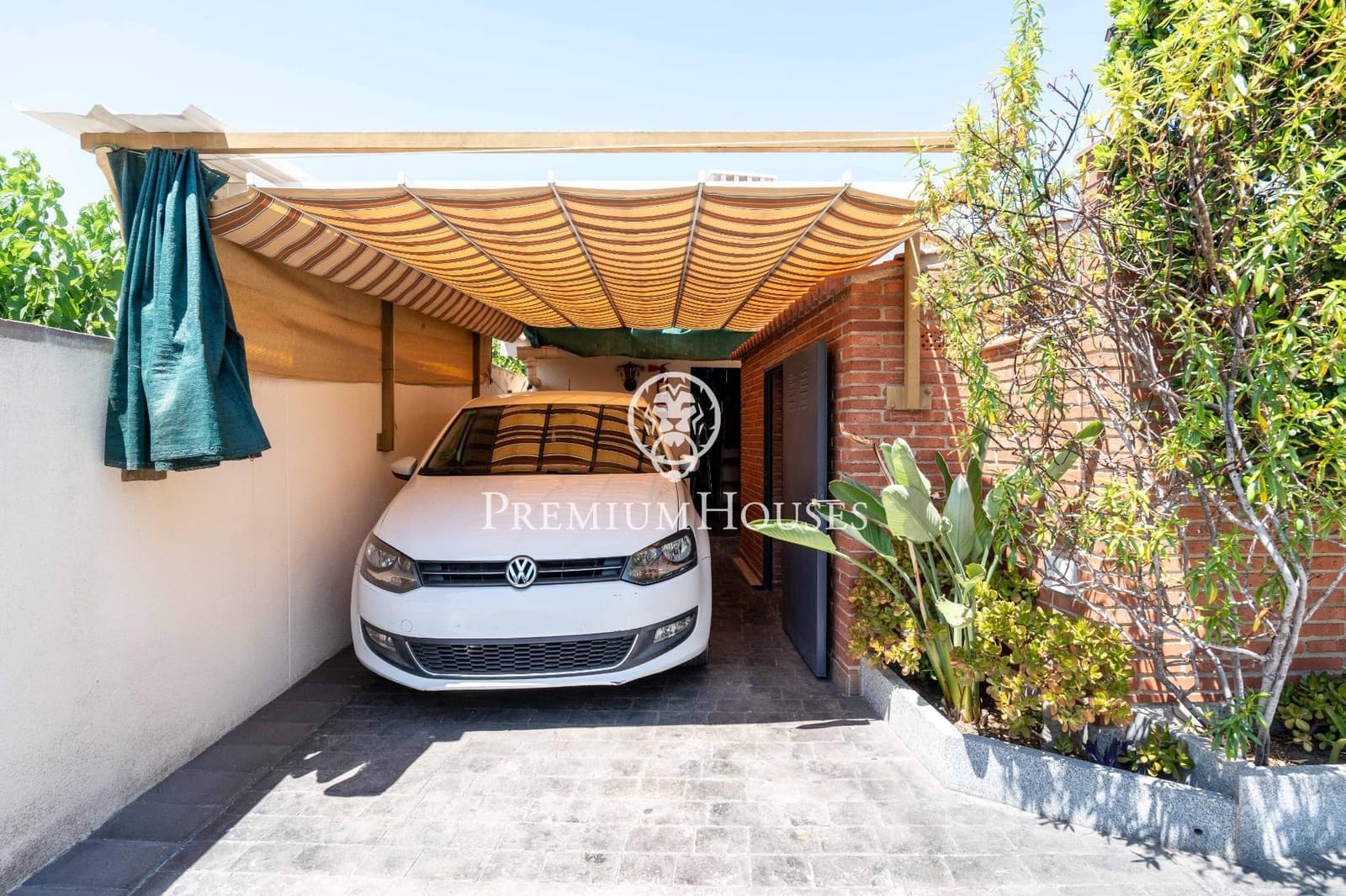 7 soverom Villa til salgs i Sant Pere de Ribes med svømmebasseng garasje - € 790 000 (Ref: 9104822)