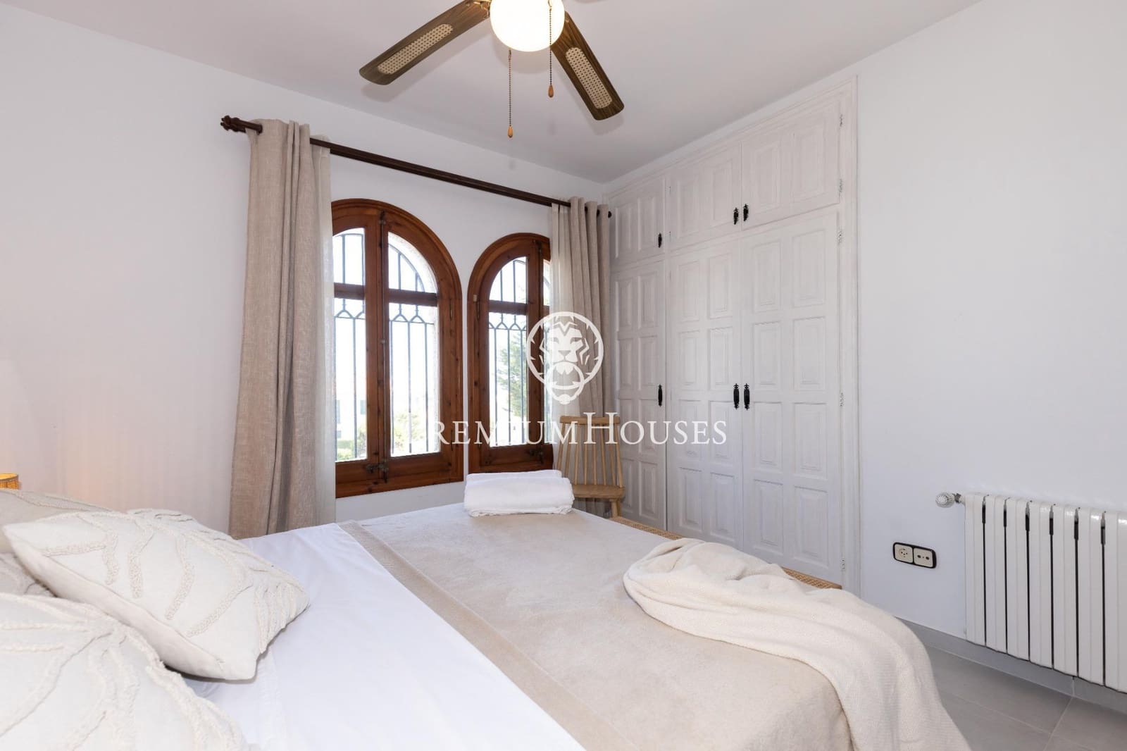 3 bedroom Villa for rent in Cunit with pool garage - € 4,000 (Ref: 9108925)