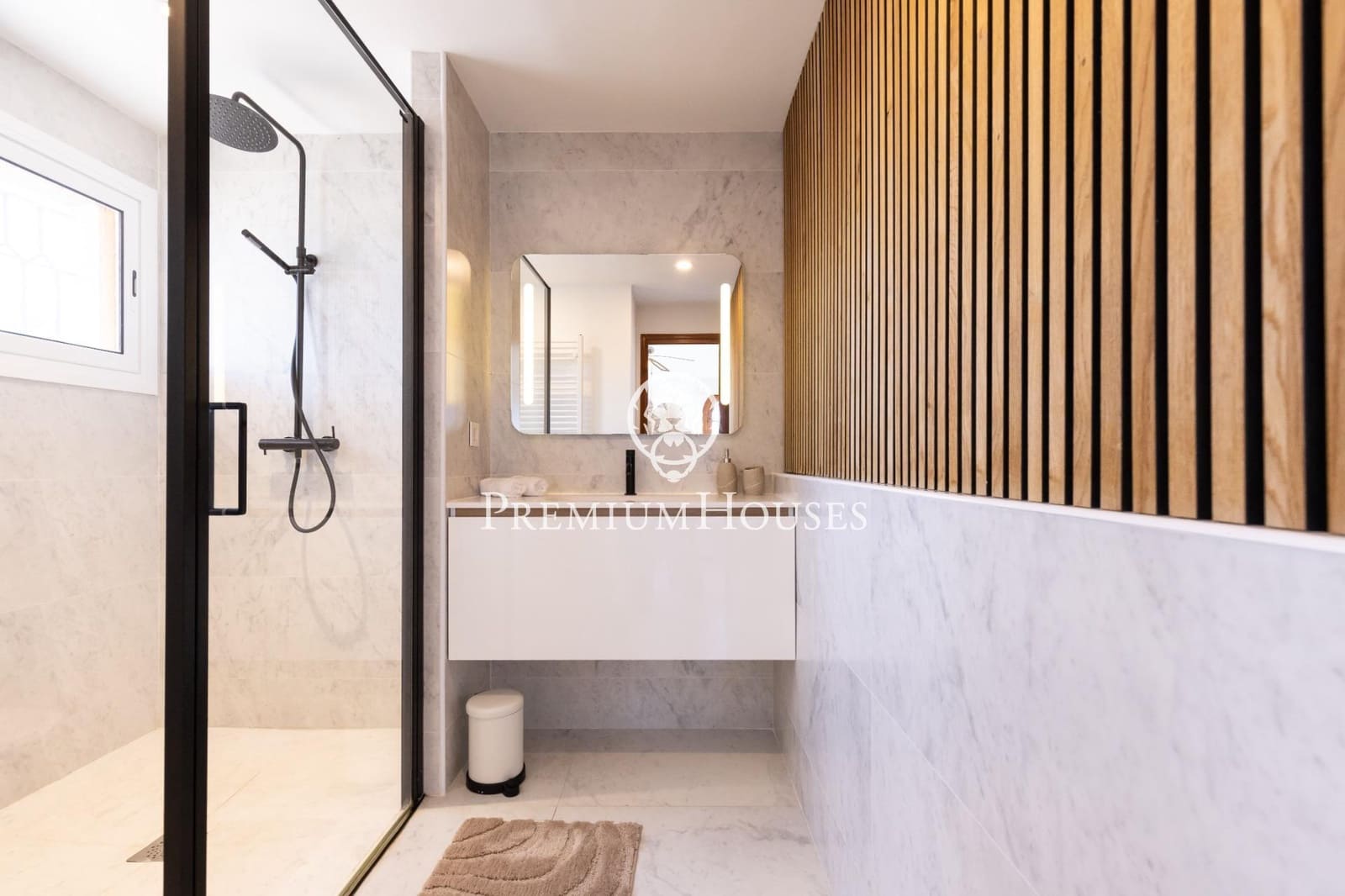 3 bedroom Villa for rent in Cunit with pool garage - € 4,000 (Ref: 9108925)