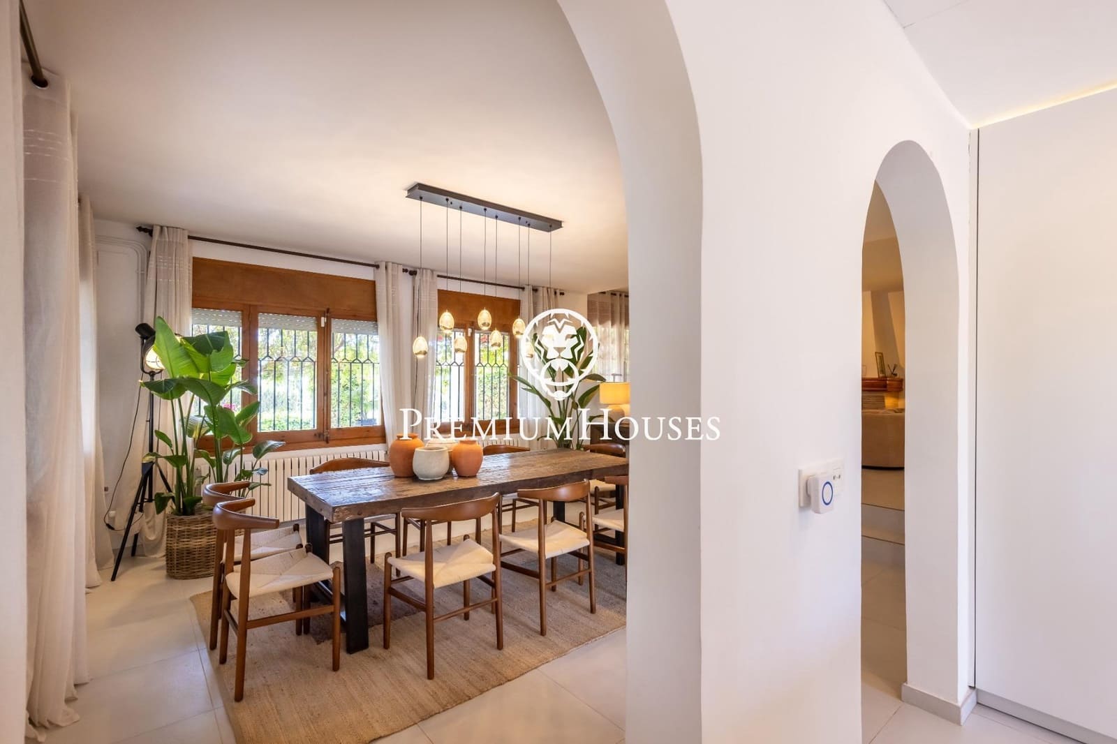 3 bedroom Villa for rent in Cunit with pool garage - € 4,020 (Ref: 9108925)