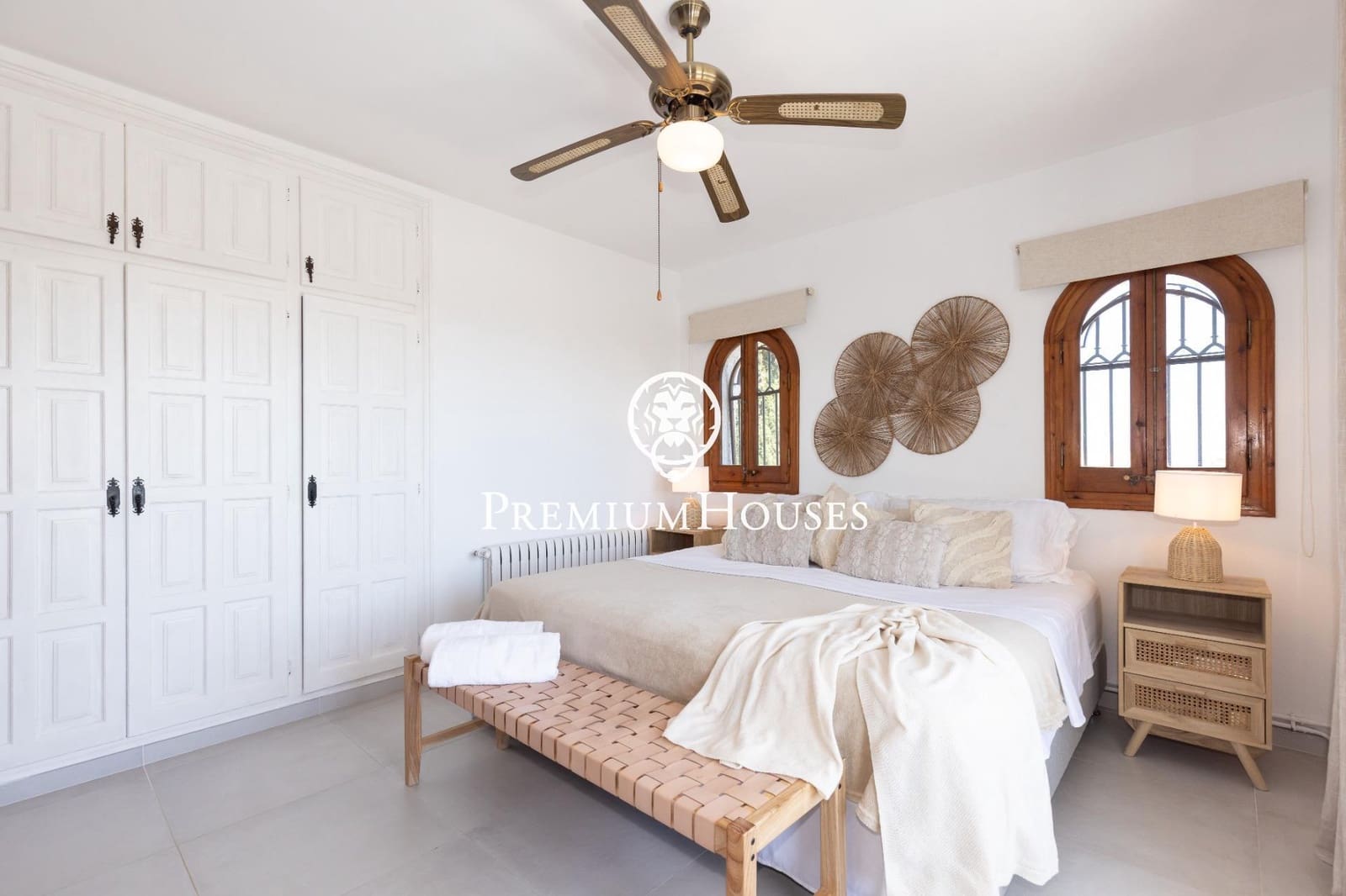 3 bedroom Villa for rent in Cunit with pool garage - € 4,020 (Ref: 9108925)