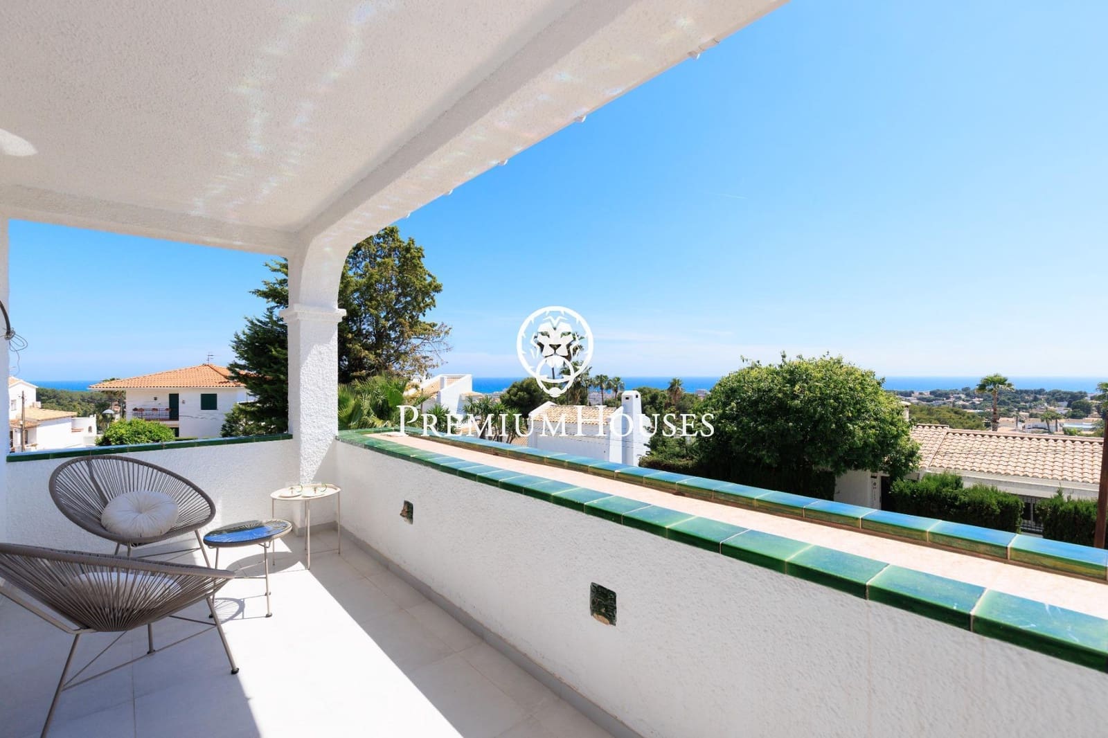 3 bedroom Villa for rent in Cunit with pool garage - € 4,020 (Ref: 9108925)
