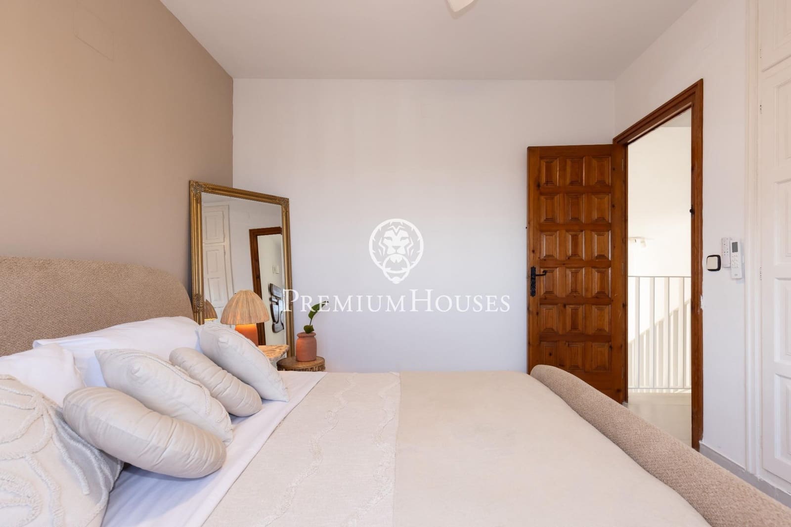 3 bedroom Villa for rent in Cunit with pool garage - € 4,020 (Ref: 9108925)