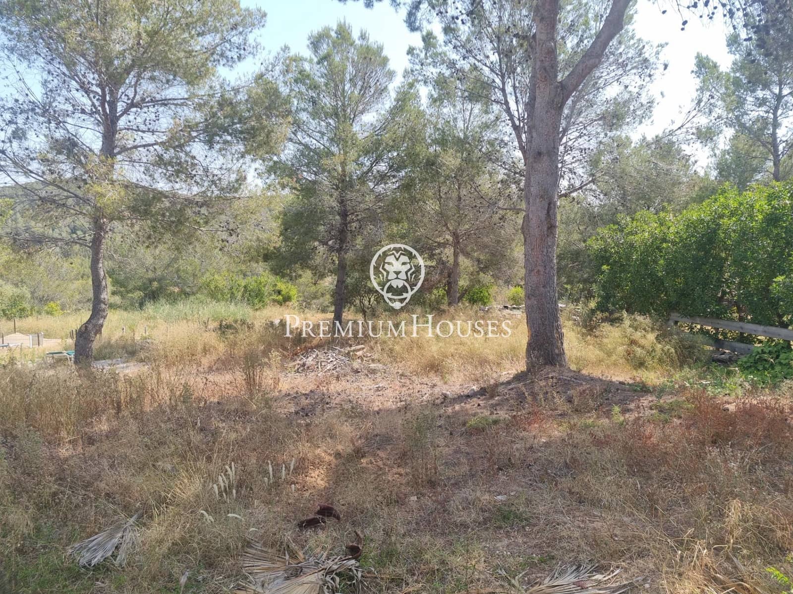 Grunde uden byggetilladelser til salg i Sant Pere de Ribes - € 160.000 (Ref: 9116309)