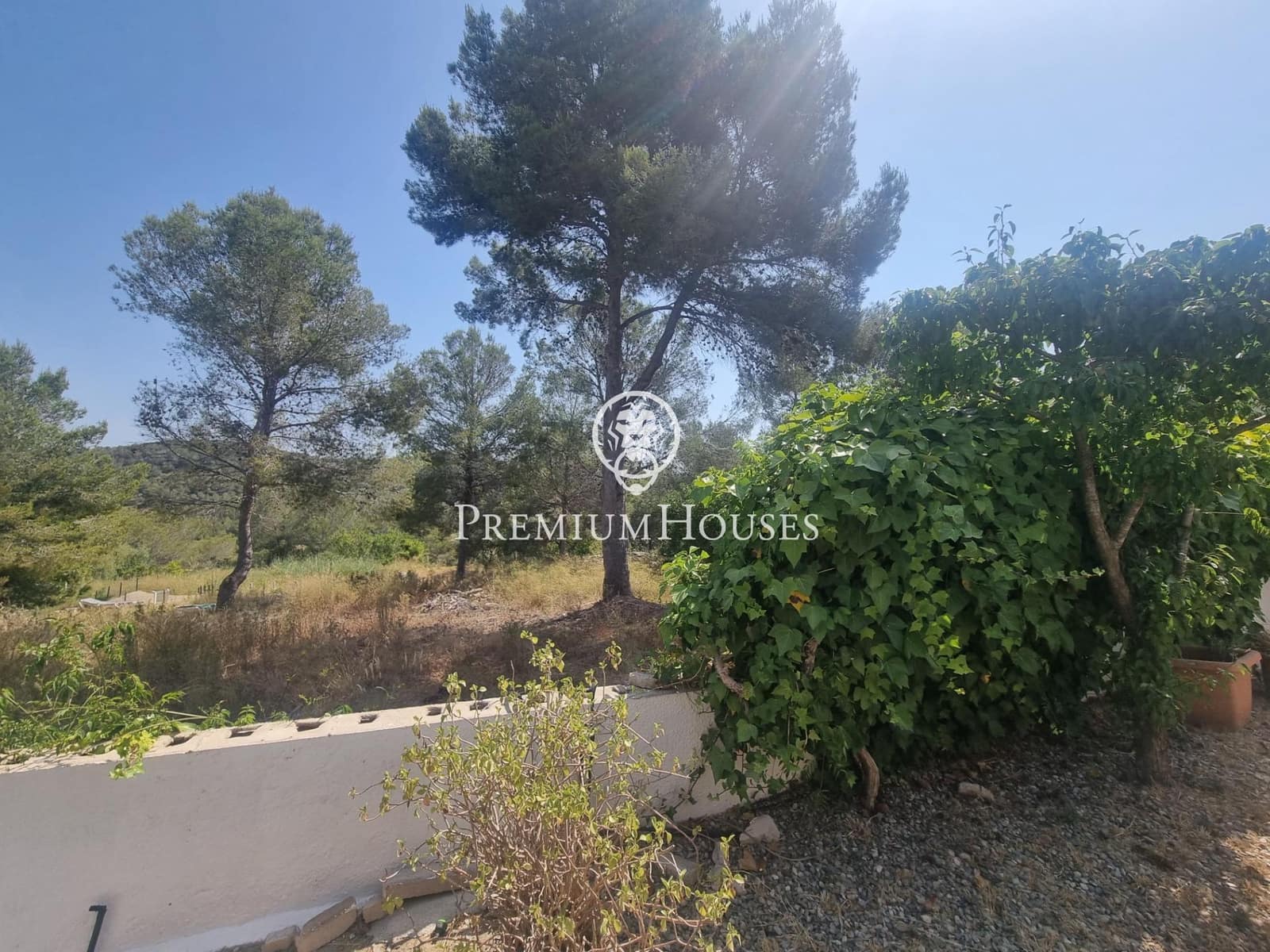 Grunde uden byggetilladelser til salg i Sant Pere de Ribes - € 160.000 (Ref: 9116309)