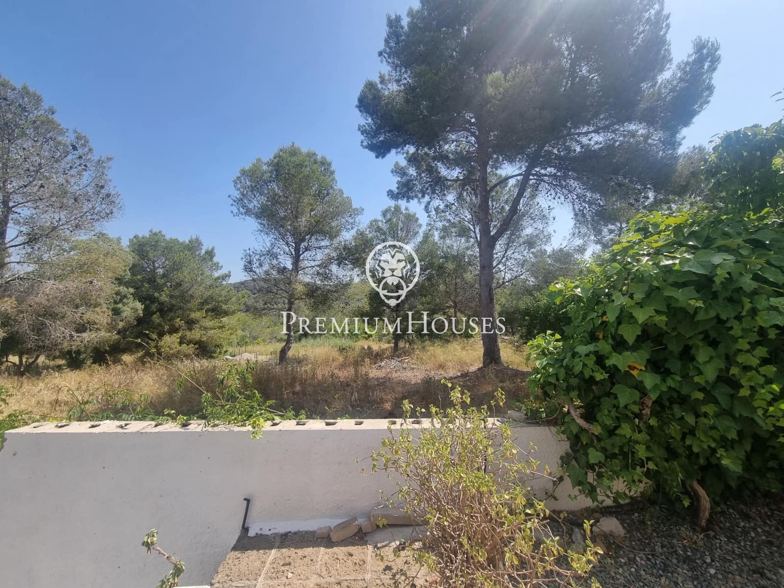 Grunde uden byggetilladelser til salg i Sant Pere de Ribes - € 160.000 (Ref: 9116309)