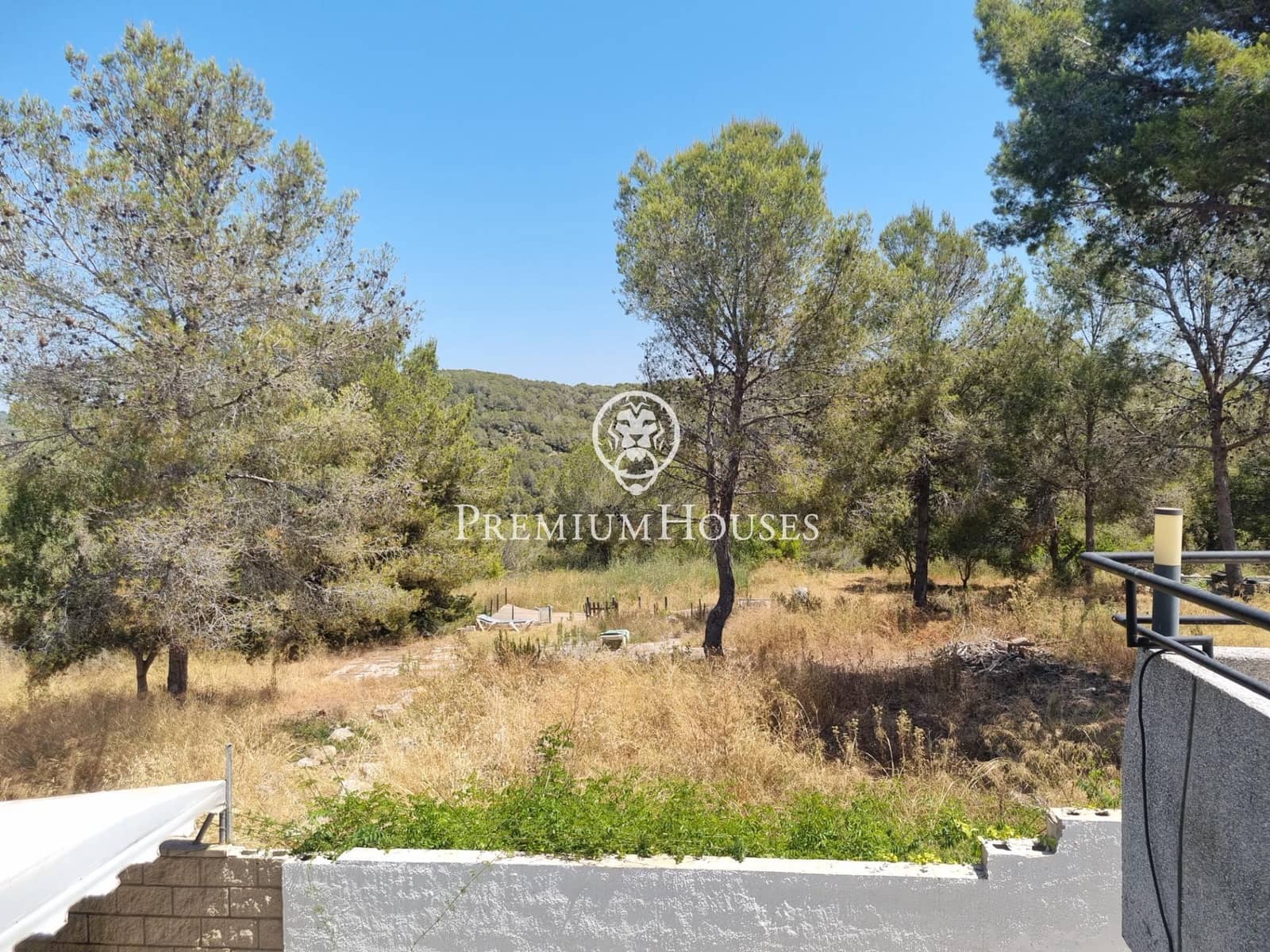 Grunde uden byggetilladelser til salg i Sant Pere de Ribes - € 160.000 (Ref: 9116309)