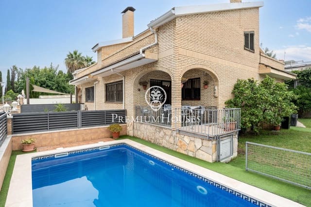 4 soveværelse Semi-Rækkehus til salg i Vilafortuny, Cambrils med swimmingpool garage - € 450.000 (Ref: 9128538)