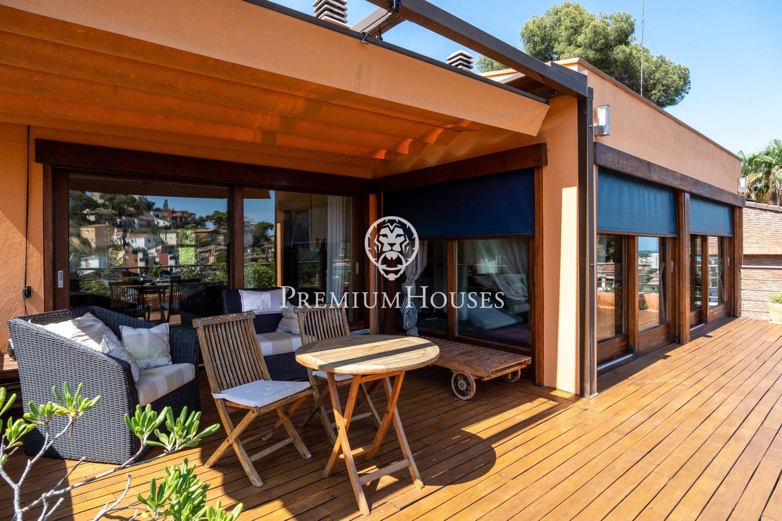 5 soveværelse Villa til salg i Castelldefels med garage - € 1.390.000 (Ref: 9128539)