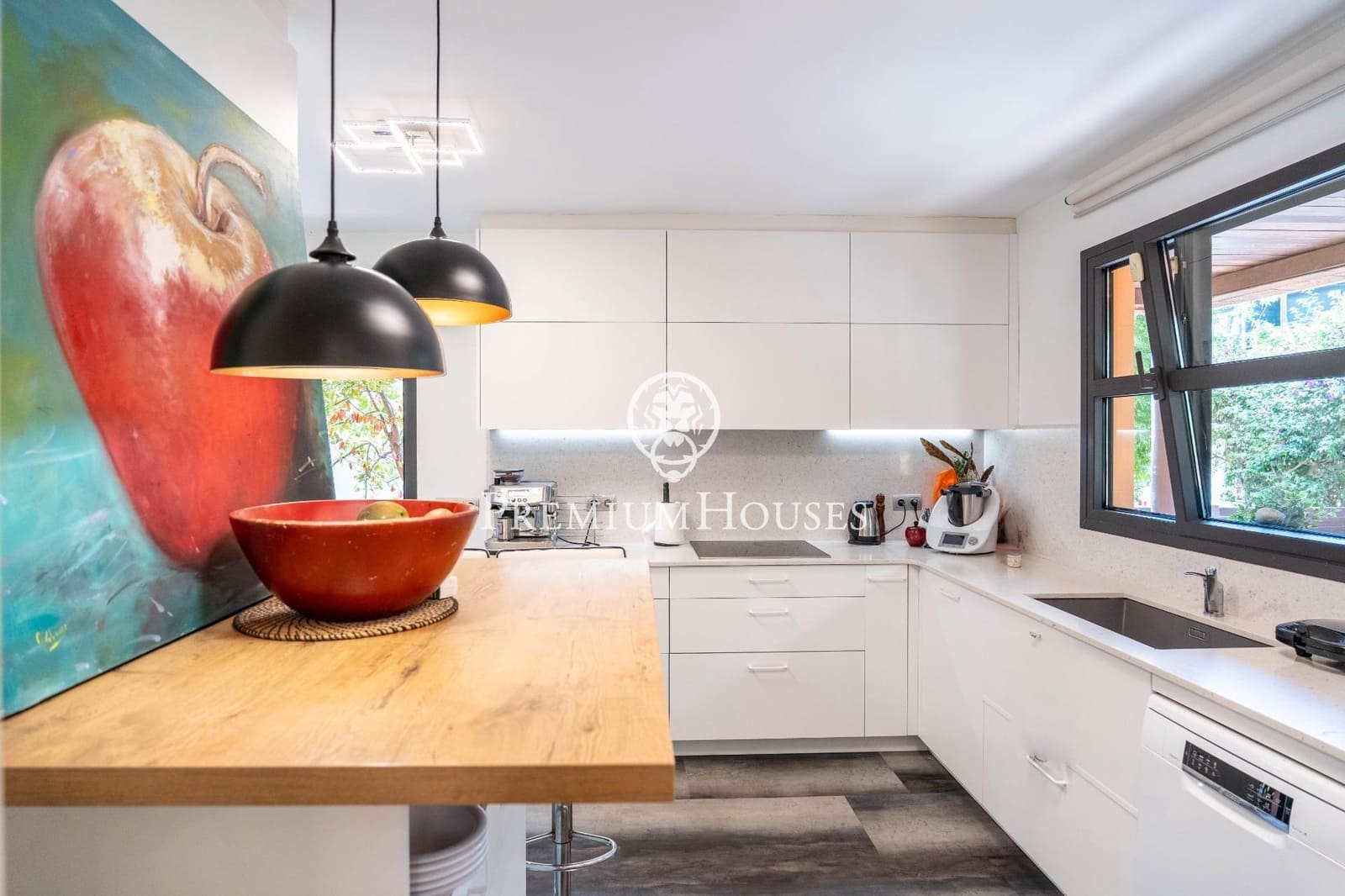 5 soveværelse Villa til salg i Castelldefels med garage - € 1.390.000 (Ref: 9128539)