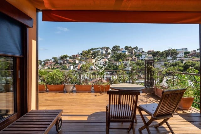 5 bedroom Villa for sale in Castelldefels with garage - € 1,390,000 (Ref: 9128539)