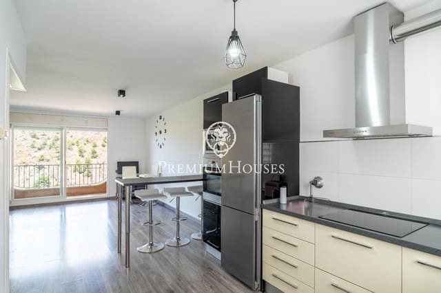 4 quarto Moradia em Banda para venda em Les Botigues de Sitges, Sitges com piscina garagem - 495 000 € (Ref: 9145718)