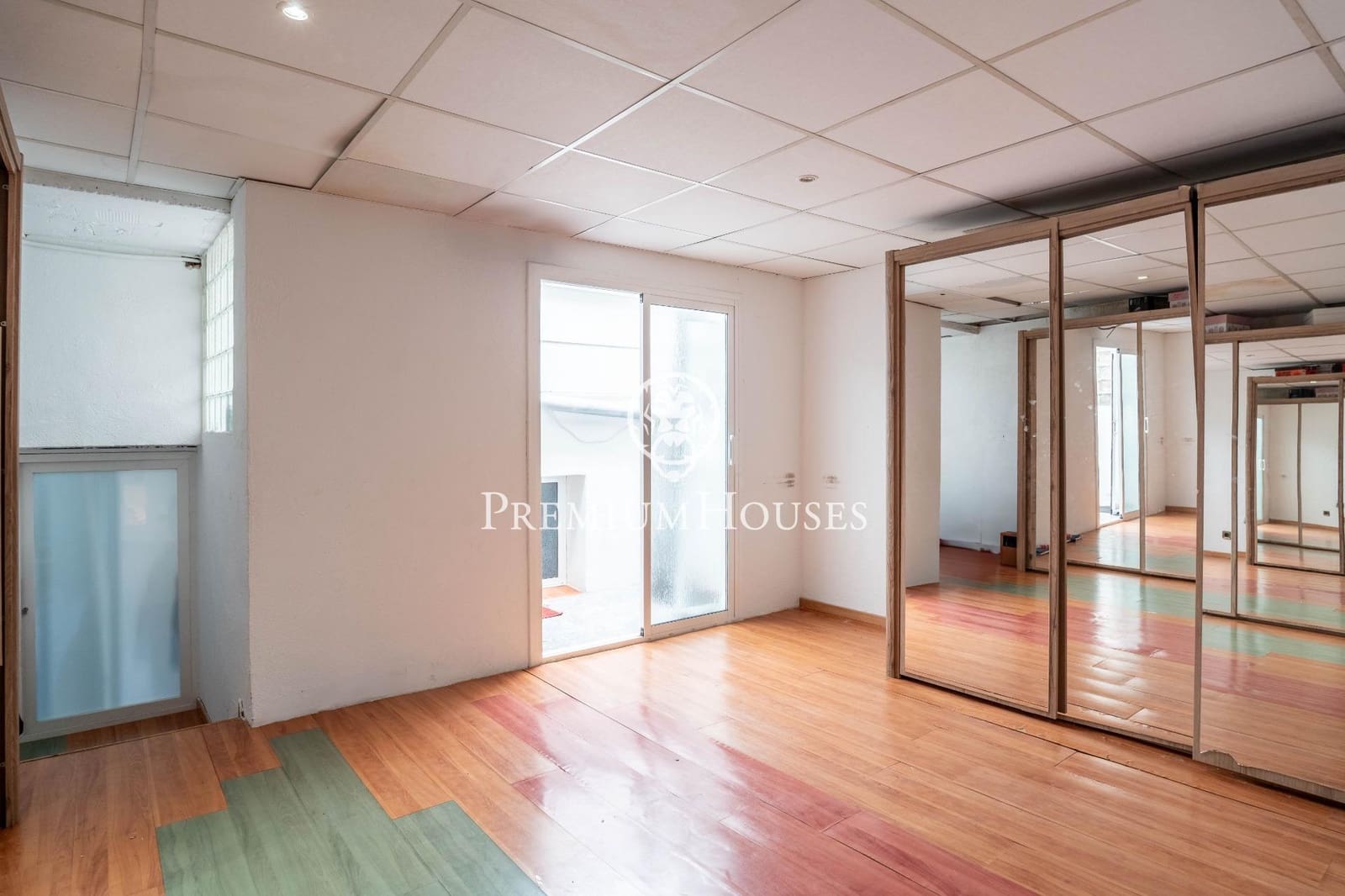 4 slaapkamer Rijtjeshuis te koop in Les Botigues de Sitges met zwembad garage - € 495.000 (Ref: 9145718)