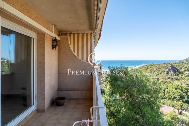 4 soveværelse Rækkehus til salg i Les Botigues de Sitges, Sitges med swimmingpool garage - € 530.000 (Ref: 9145718)