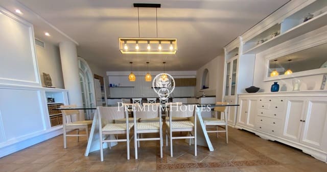 4 Zimmer Reihenhaus zu vermieten in Tarragona Stadt mit Pool Garage - 3.500 € (Ref: 9145719)