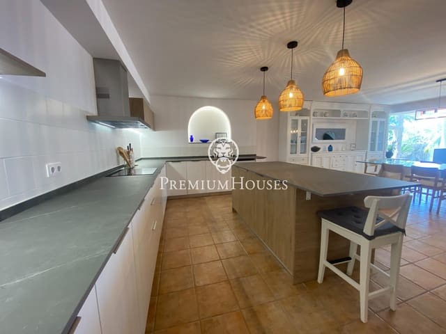 4 Zimmer Reihenhaus zu vermieten in Tarragona Stadt mit Pool Garage - 3.500 € (Ref: 9145719)