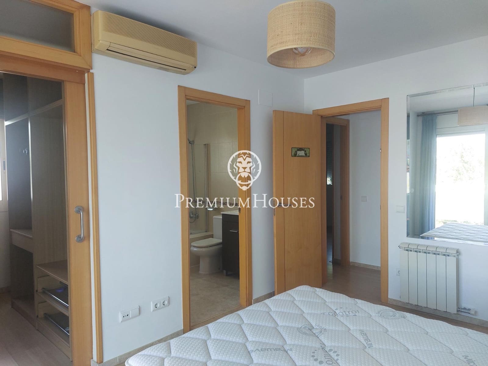 4 soveværelse Semi-Rækkehus til leje i Tarragona by med swimmingpool garage - € 2.900 (Ref: 9145720)