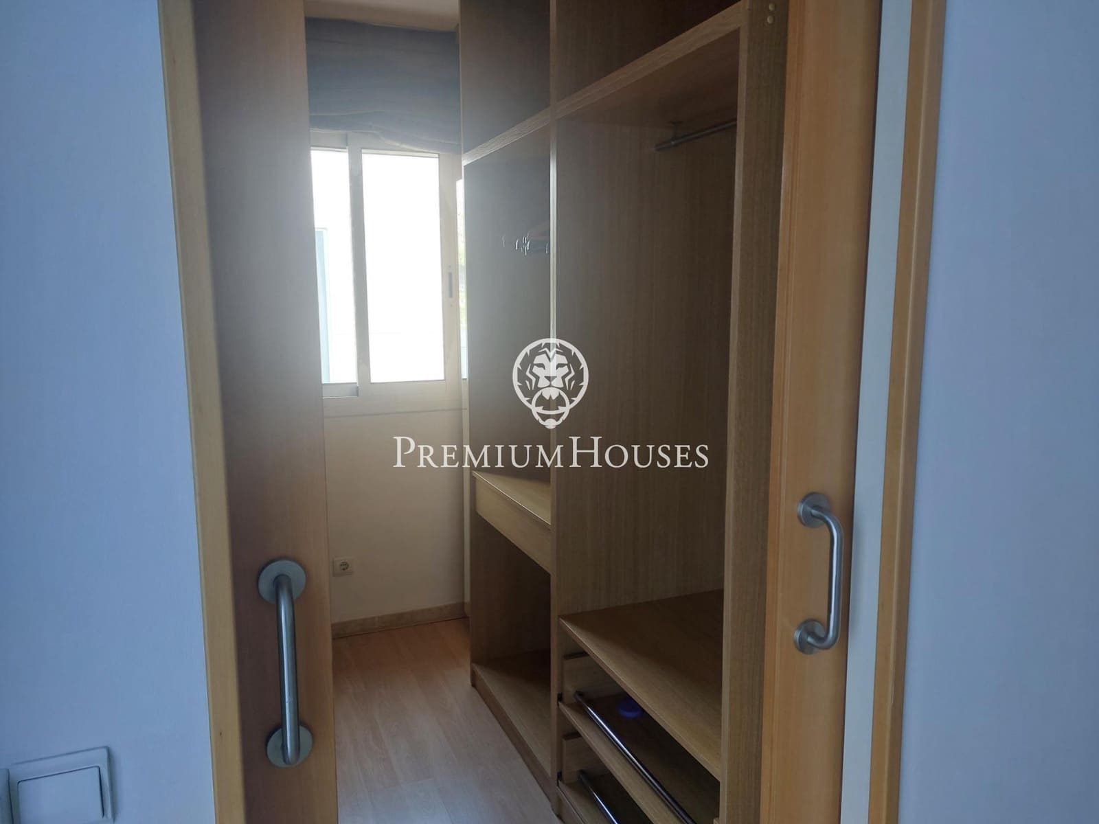 4 soveværelse Semi-Rækkehus til leje i Tarragona by med swimmingpool garage - € 2.900 (Ref: 9145720)