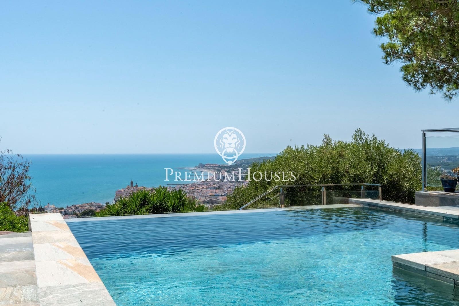 6 soveværelse Villa til salg i Sitges med swimmingpool garage - € 2.975.000 (Ref: 9152411)