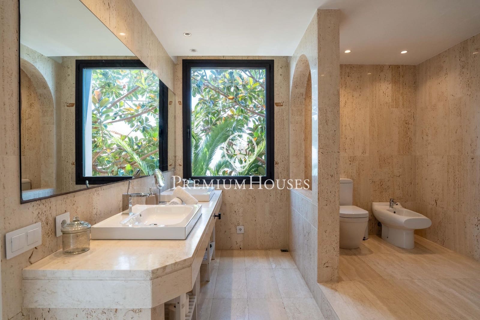 6 soveværelse Villa til salg i Sitges med swimmingpool garage - € 2.975.000 (Ref: 9152411)