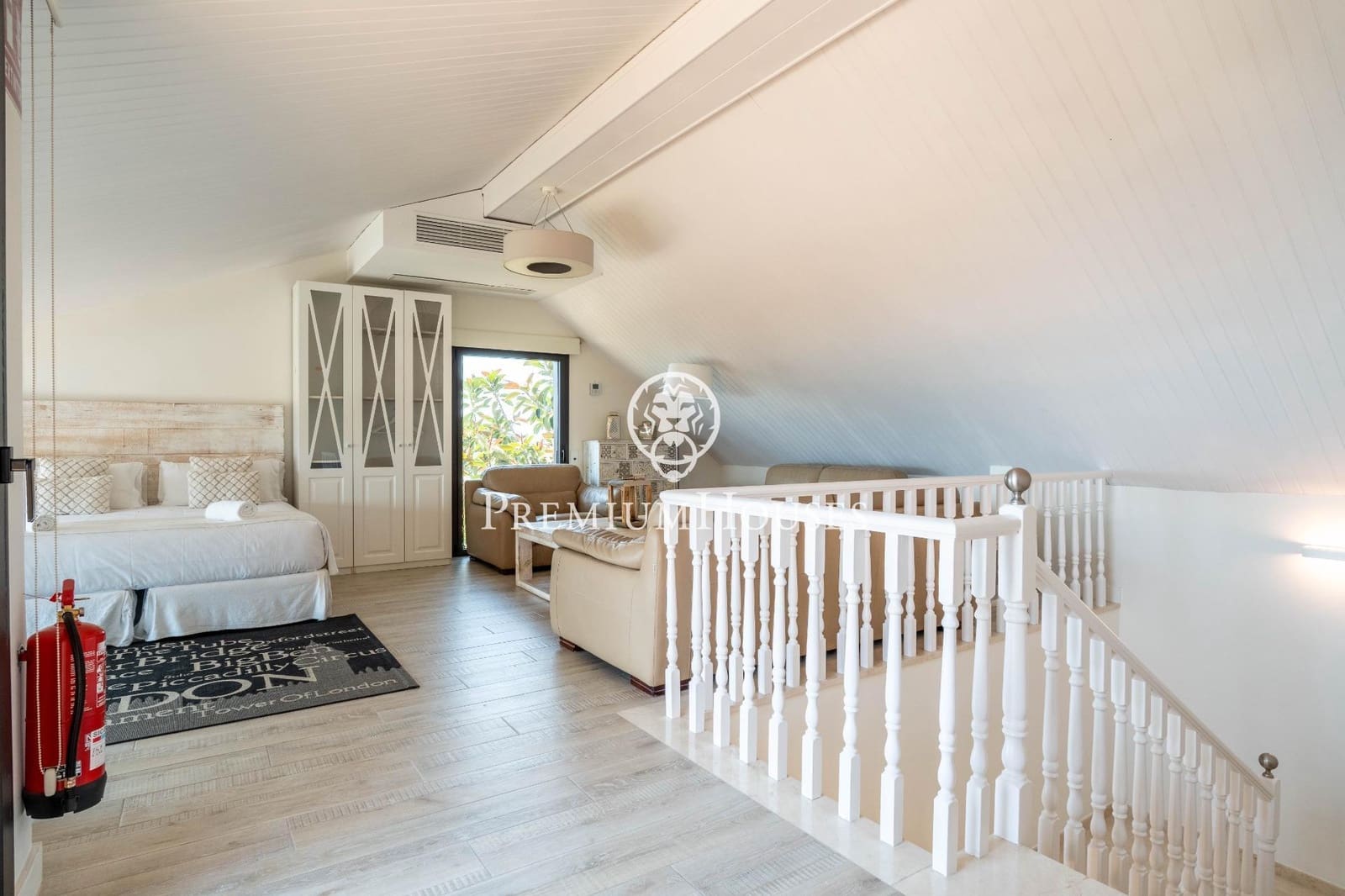 6 soveværelse Villa til salg i Sitges med swimmingpool garage - € 2.975.000 (Ref: 9152411)