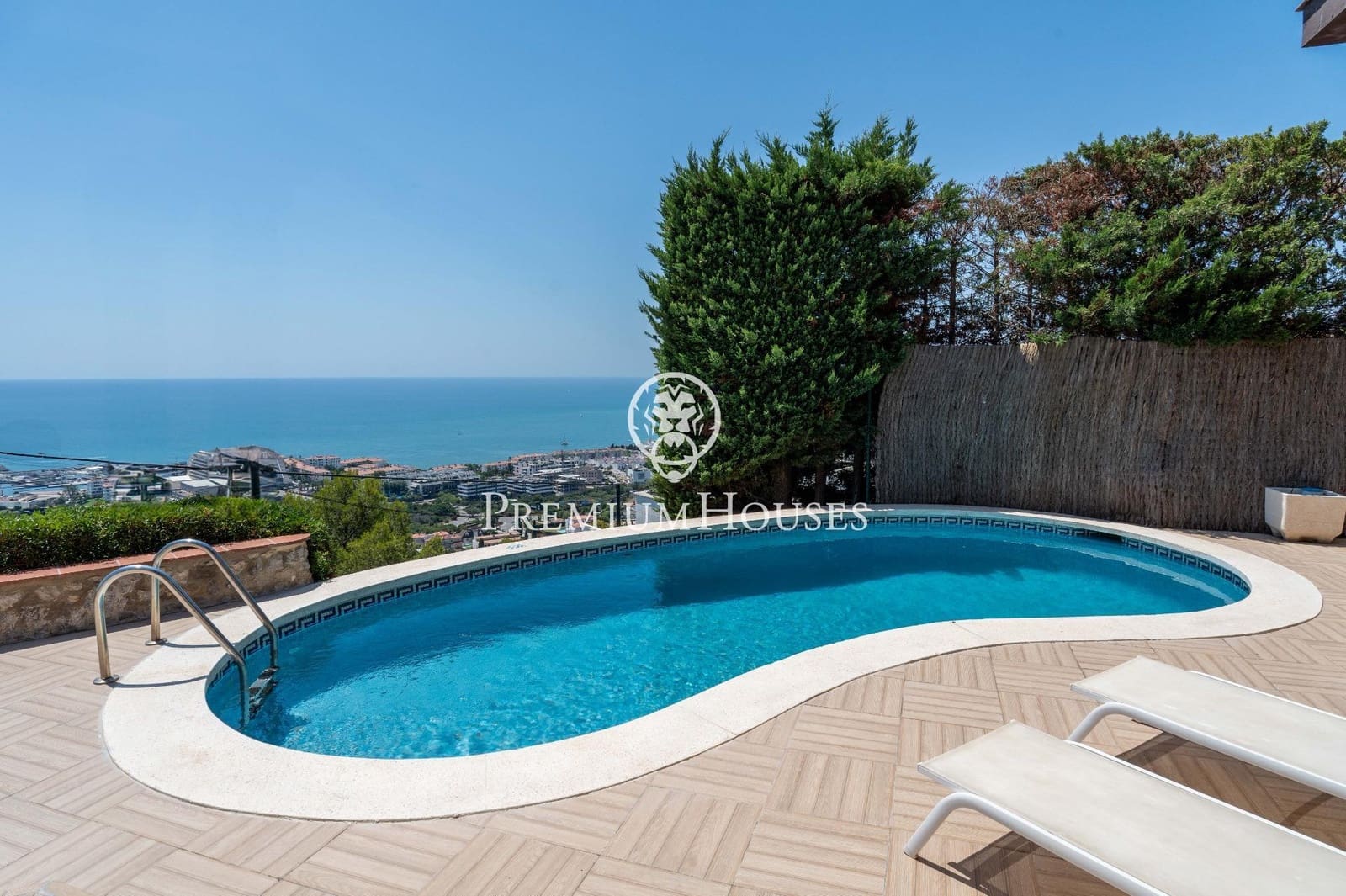 6 soveværelse Villa til salg i Sitges med swimmingpool garage - € 2.975.000 (Ref: 9152411)