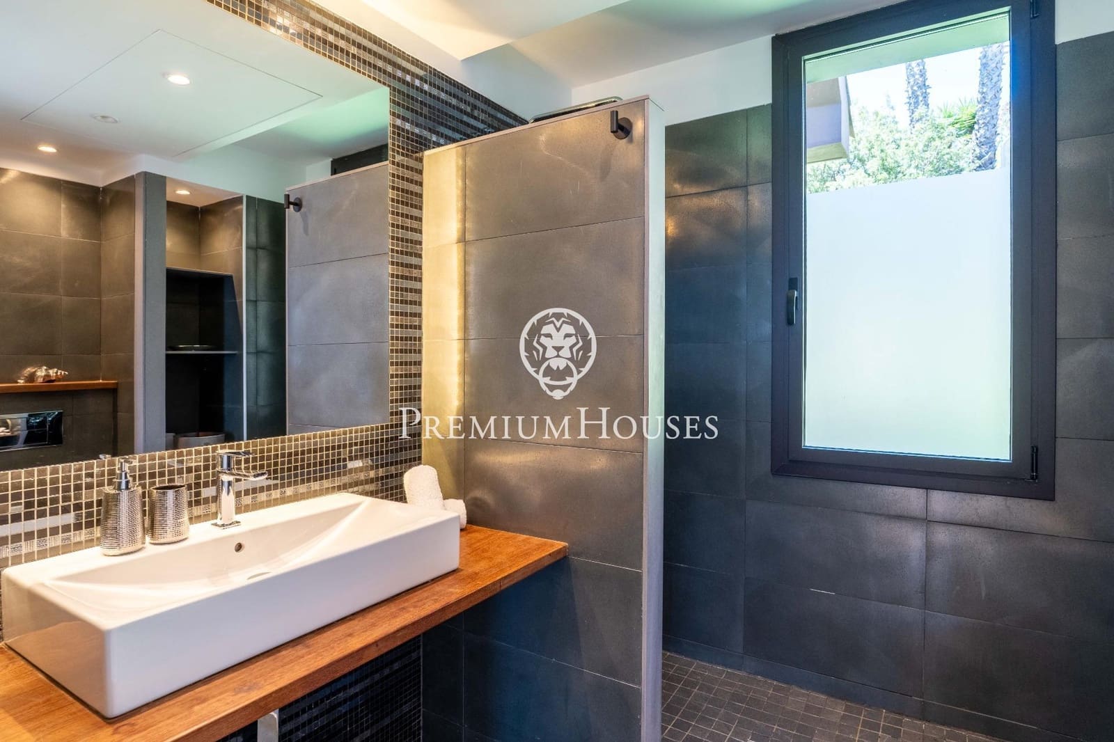 6 soveværelse Villa til salg i Sitges med swimmingpool garage - € 2.975.000 (Ref: 9152411)