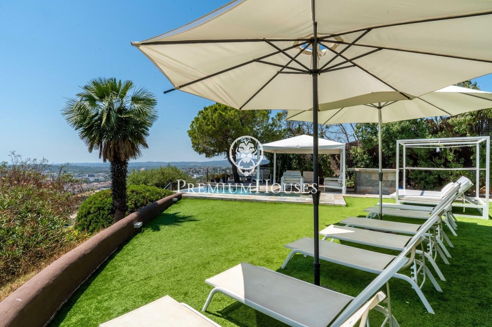 6 soveværelse Villa til salg i Sitges med swimmingpool garage - € 2.975.000 (Ref: 9152411)