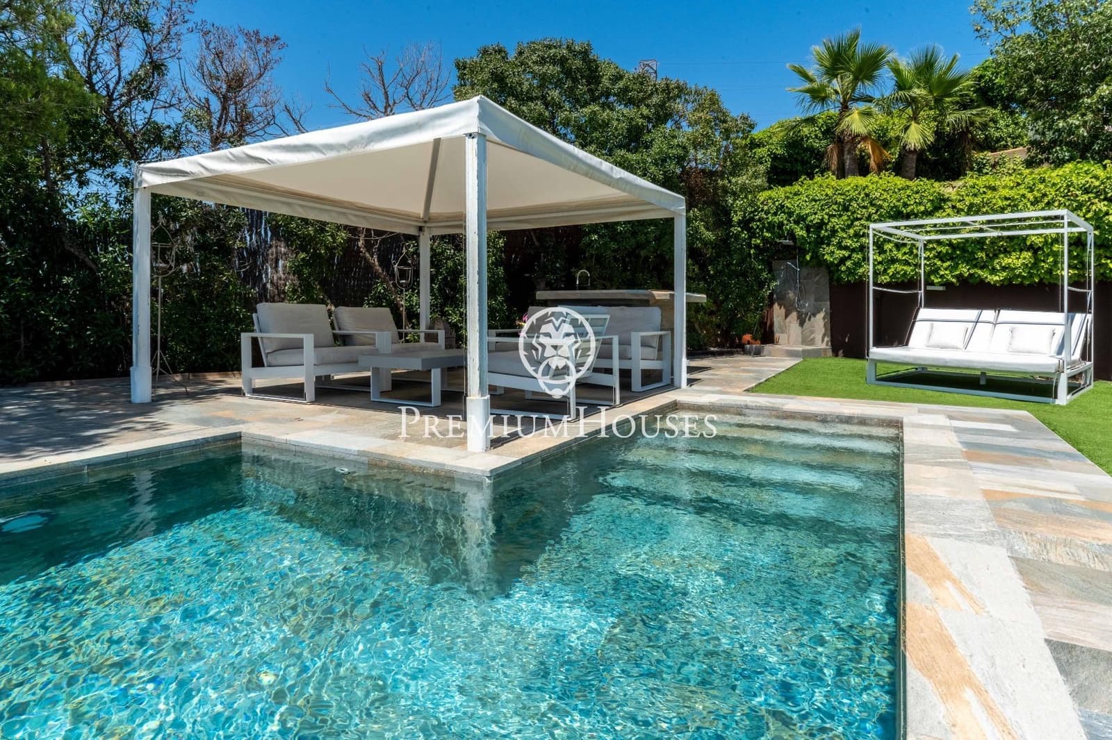6 soveværelse Villa til salg i Sitges med swimmingpool garage - € 2.975.000 (Ref: 9152411)