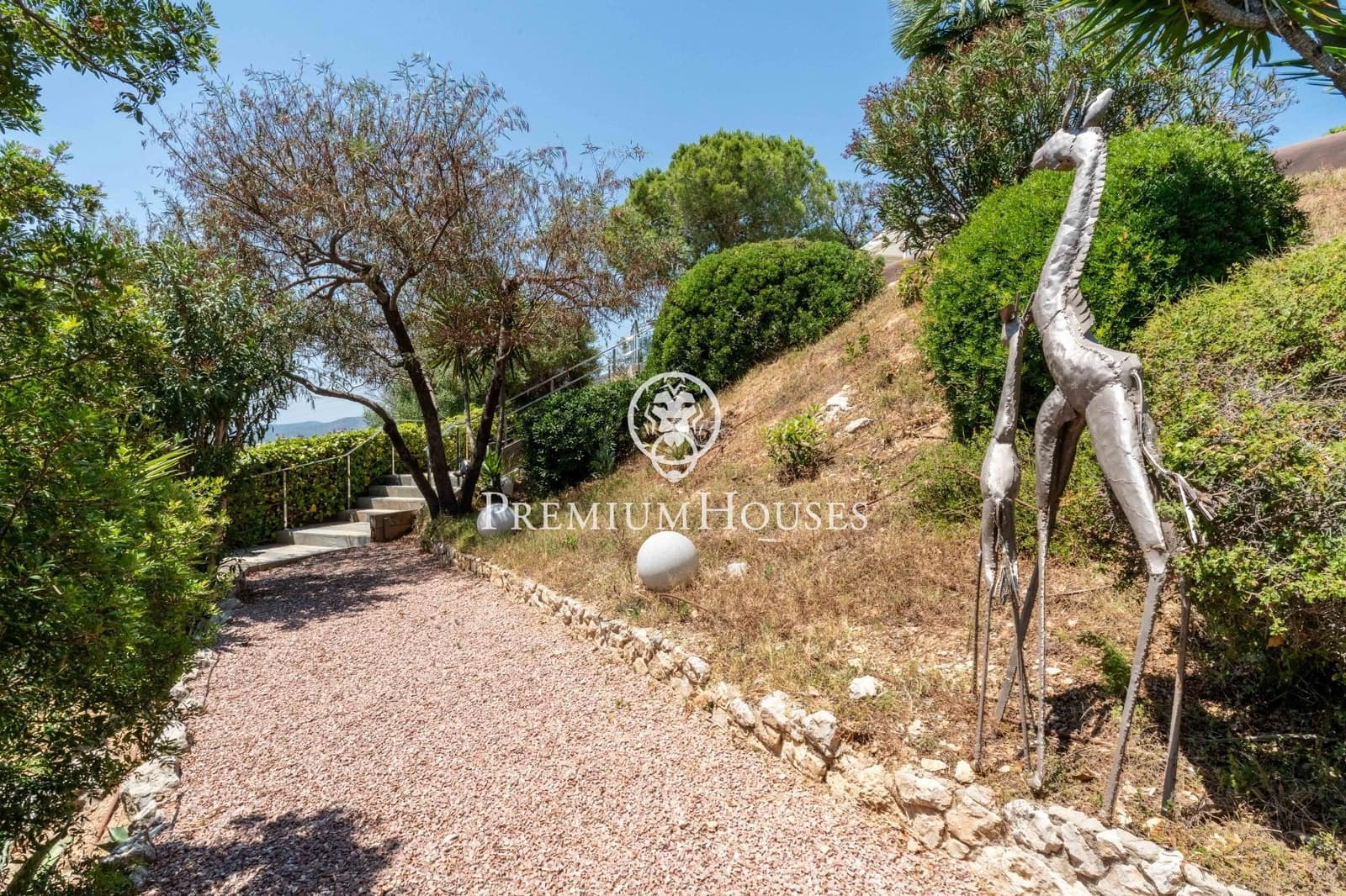 6 soveværelse Villa til salg i Sitges med swimmingpool garage - € 2.975.000 (Ref: 9152411)